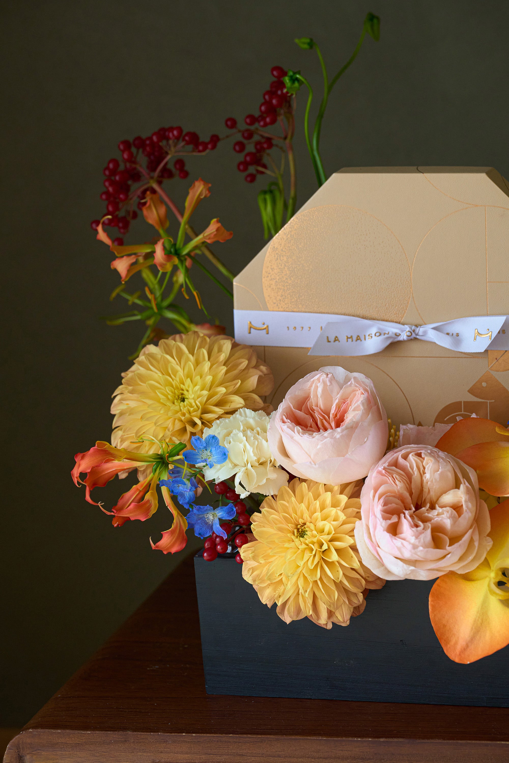 Close-up detail of Harvest Gathering floral arrangement with dahlias, garden roses and flame lilies — Just Bloom Hong Kong