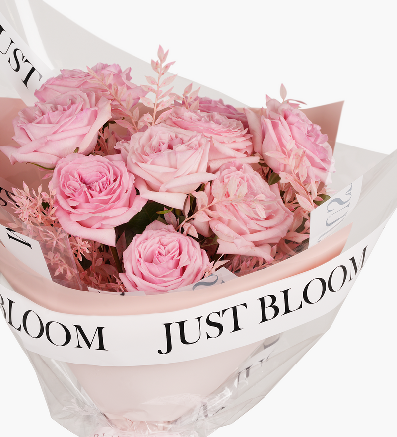 A Simple Rose Bouquet