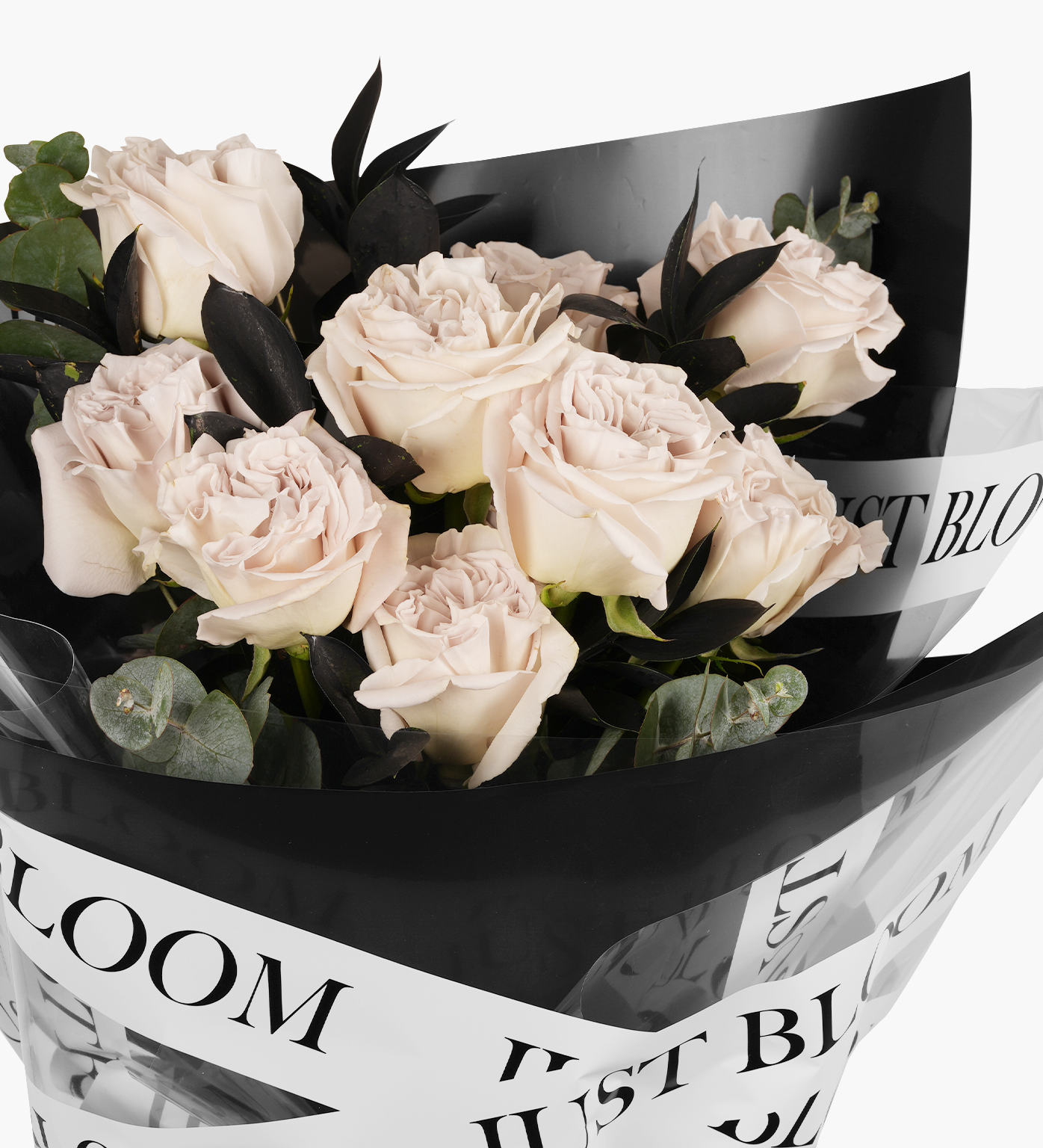 A Simple Rose Bouquet