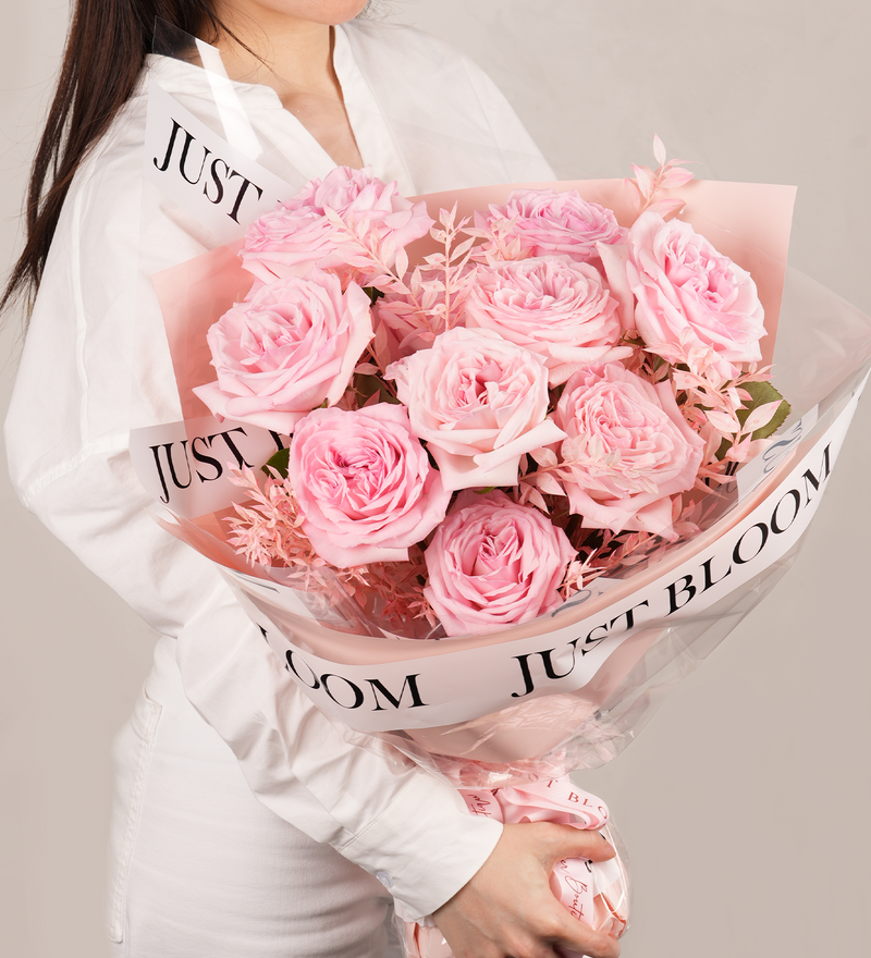 A Simple Rose Bouquet