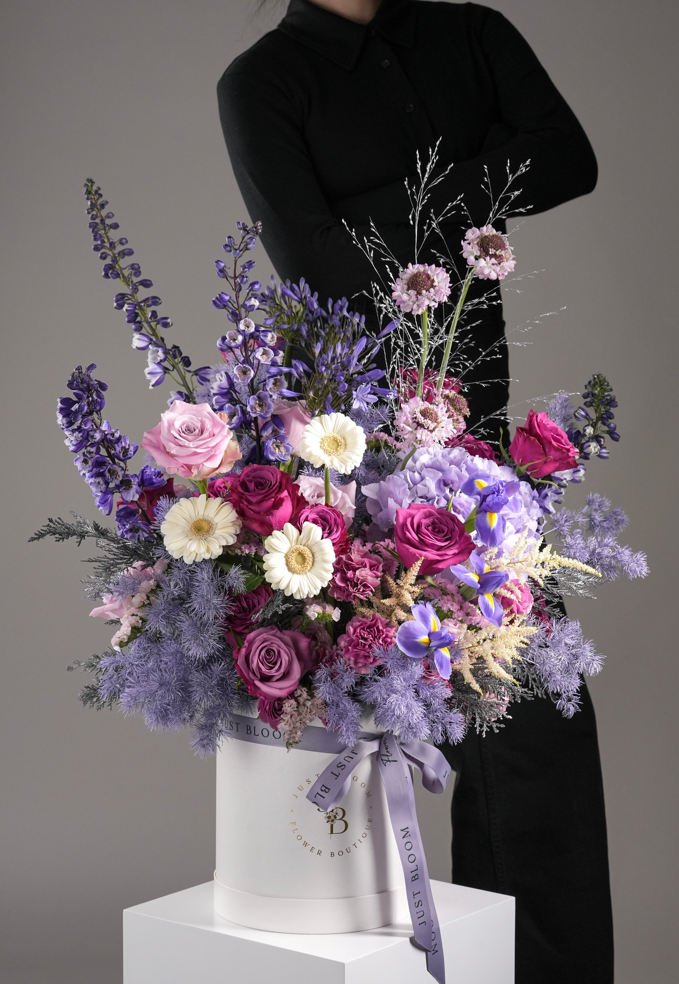 Just Bloom HK luxury purple flower arrangement in round box with roses and hydrangeas