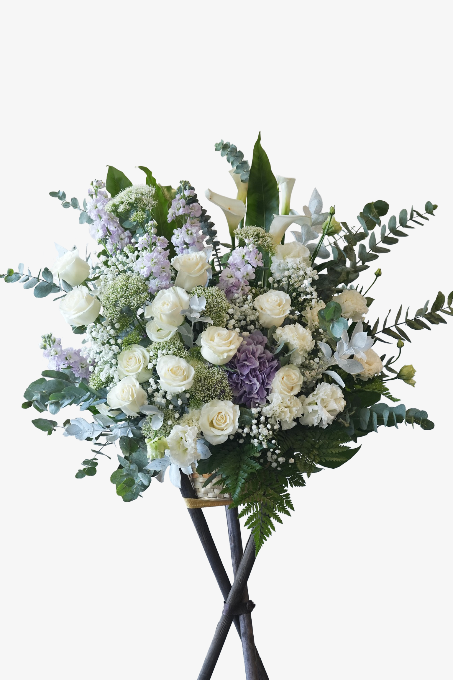 Gentle Memory memorial flower stand by Just Bloom HK, featuring white roses, calla lilies, and soft lavender accents in a respectful condolence design.