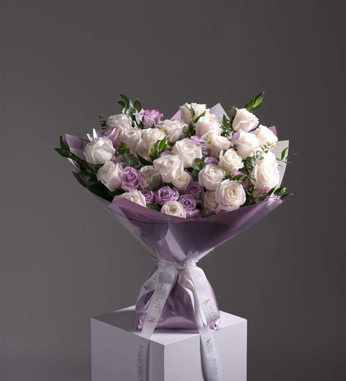 Ingrid elegant Ecuador roses light purple white luxury bouquet Just Bloom HK