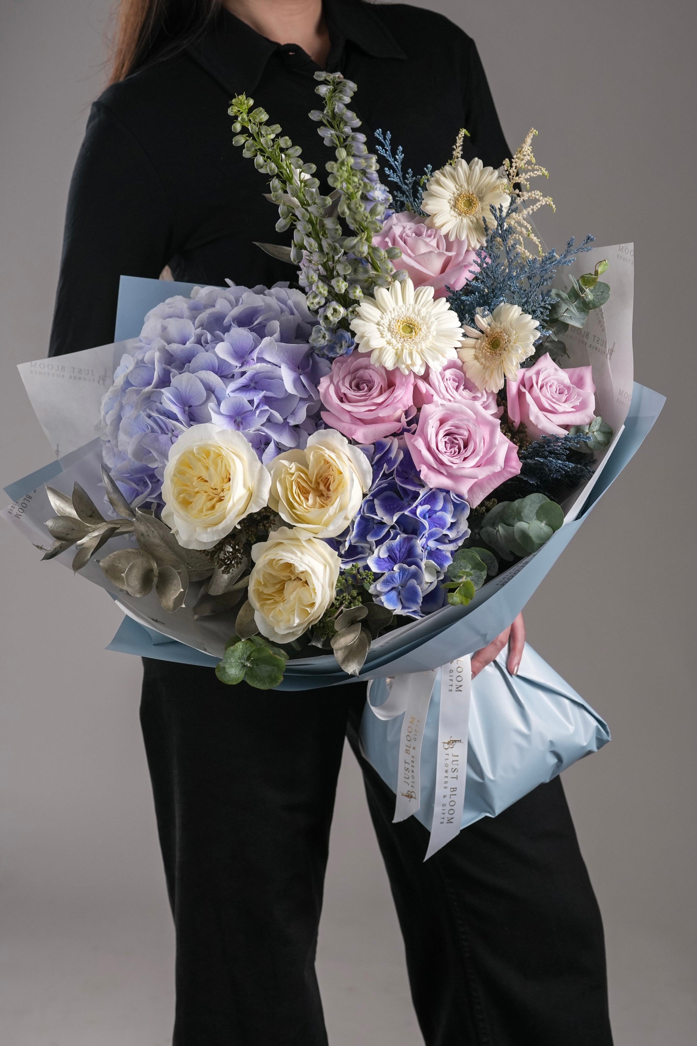 Jessica delicate bouquet purple hydrangeas white gerbera daisies ethereal romantic Just Bloom HK
