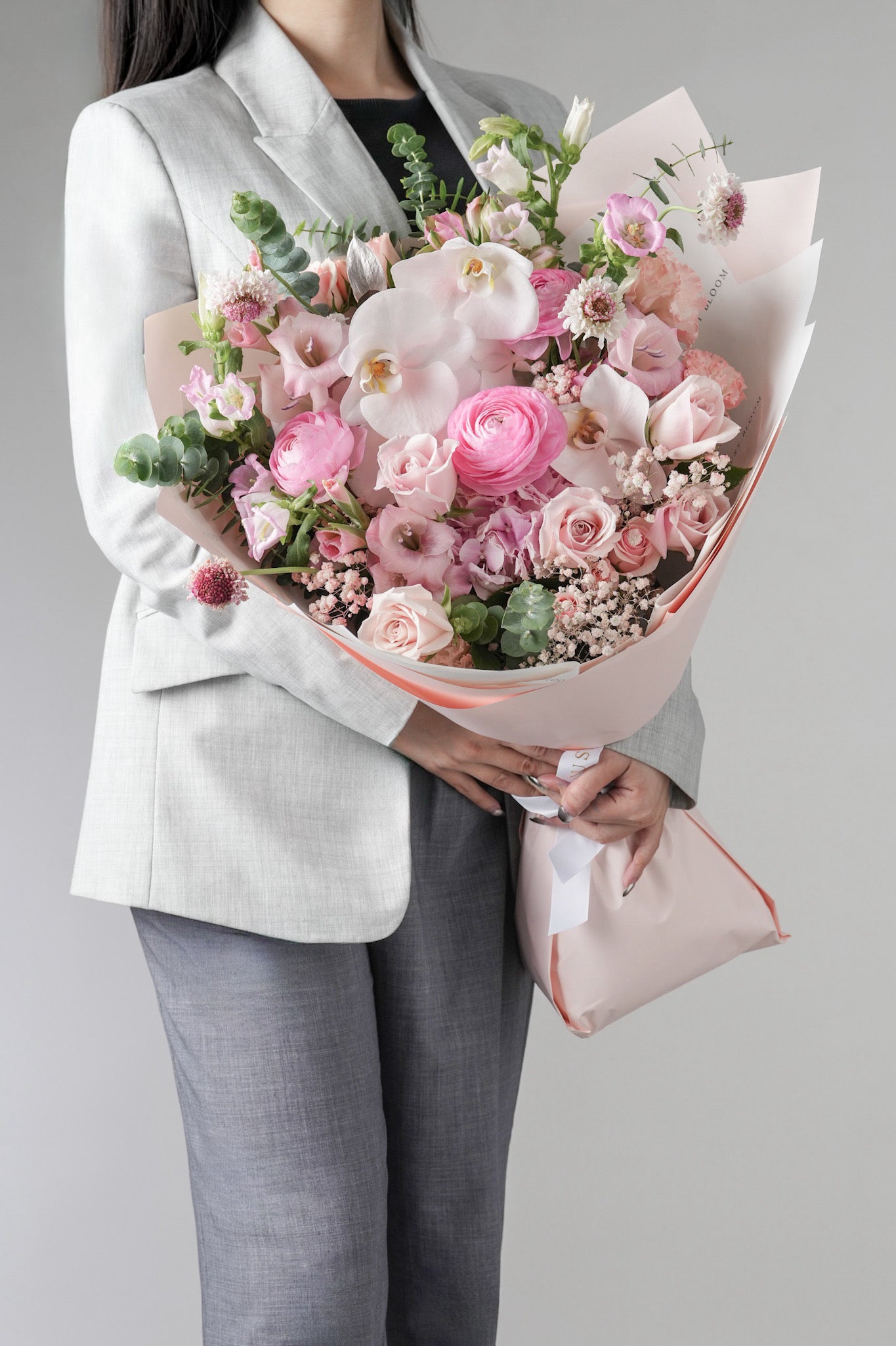 Joan stunning pink orchid ranunculus bouquet roses baby's breath Hong Kong Just Bloom HK
