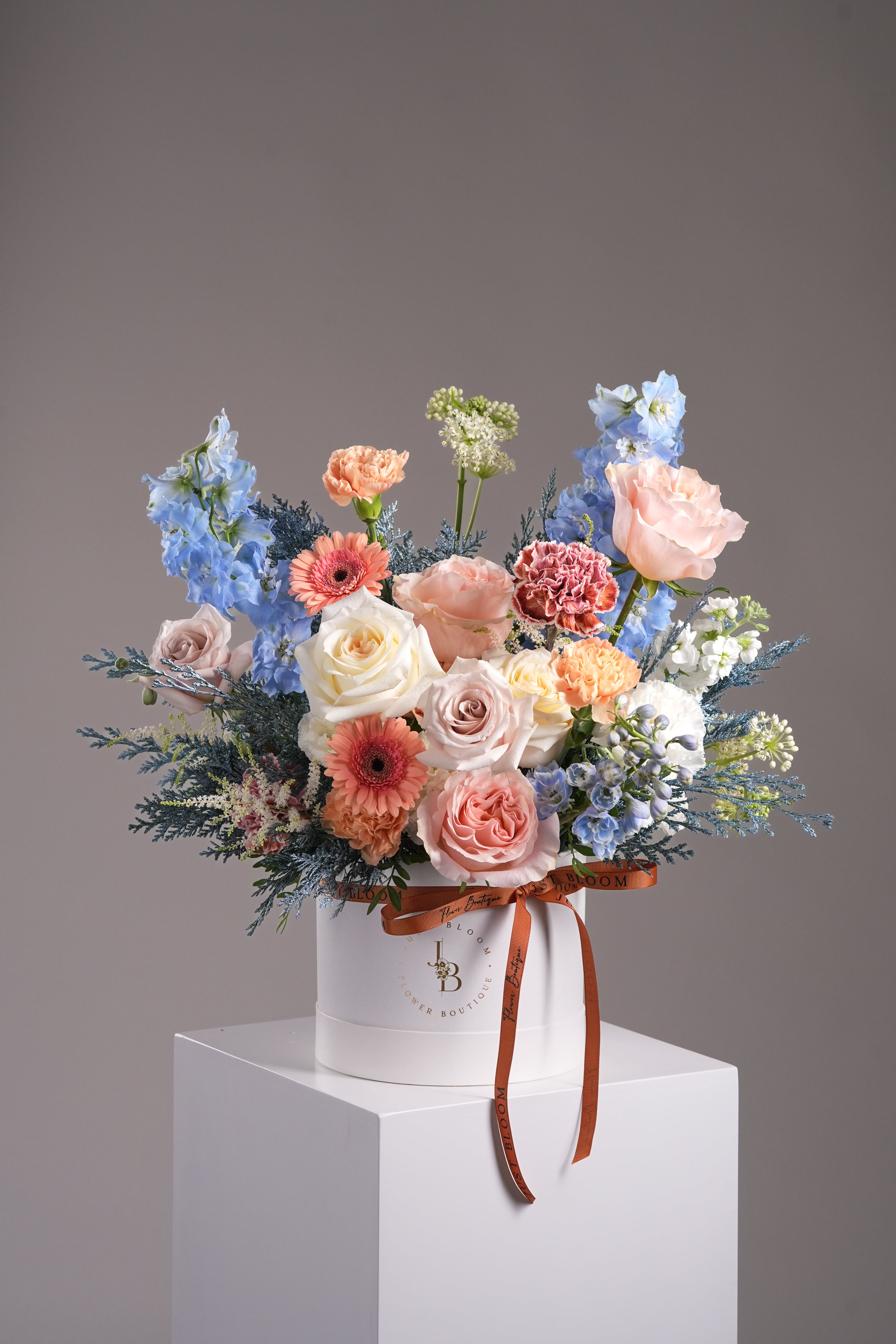 Jude blue orange rose gerbera charming flower box Ecuador roses Dutch flowers Hong Kong Just Bloom HK