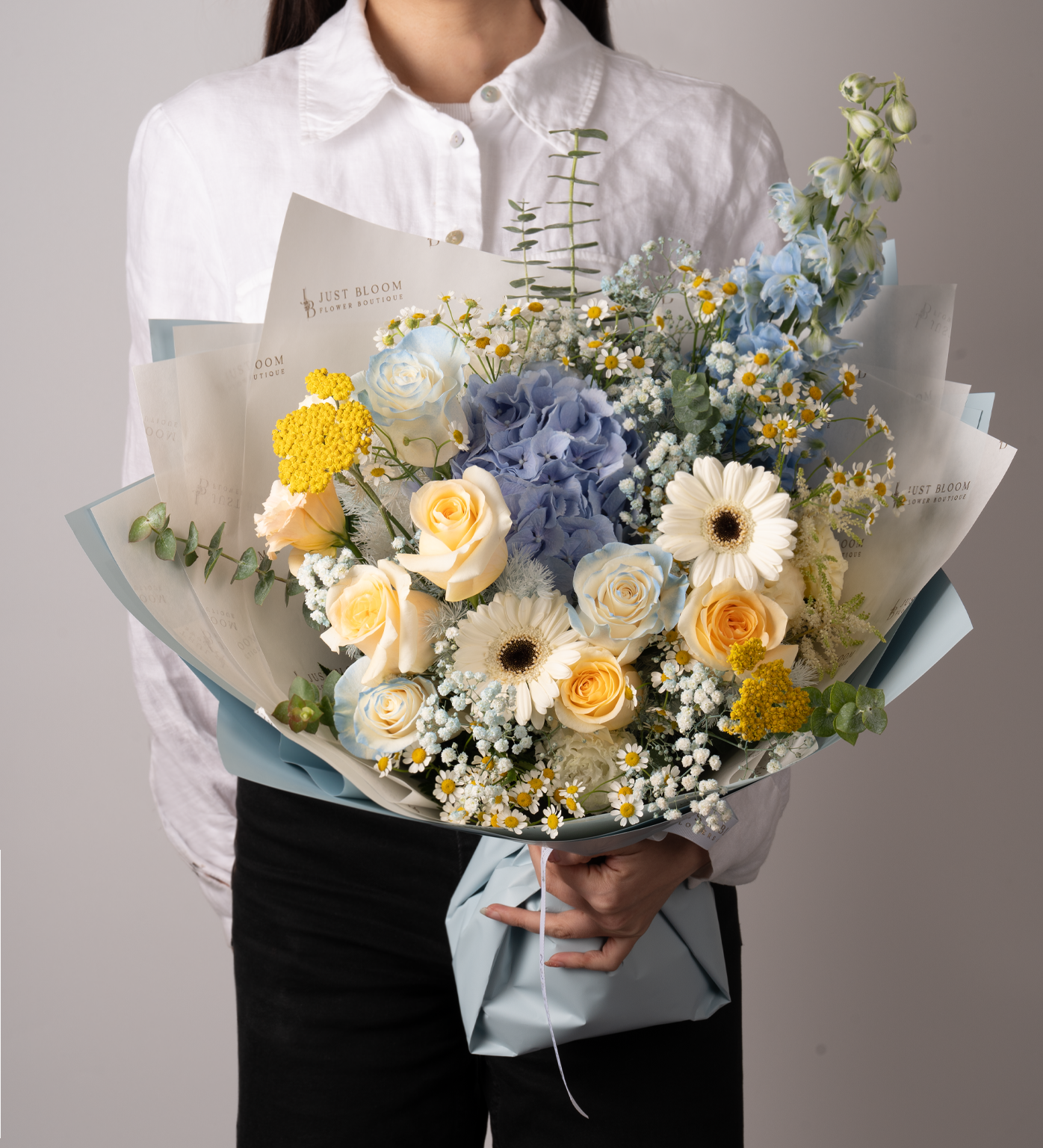 Just Bloom Delightful Blue and Yellow Bouquet - Premium Ecuadorian Roses and Vibrant Dutch Flowers