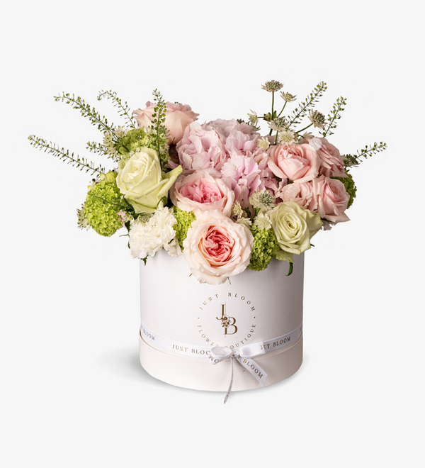 Just Bloom Exquisite Pink and Green Flower Box - Premium Ecuadorian Roses and Dutch Flowers