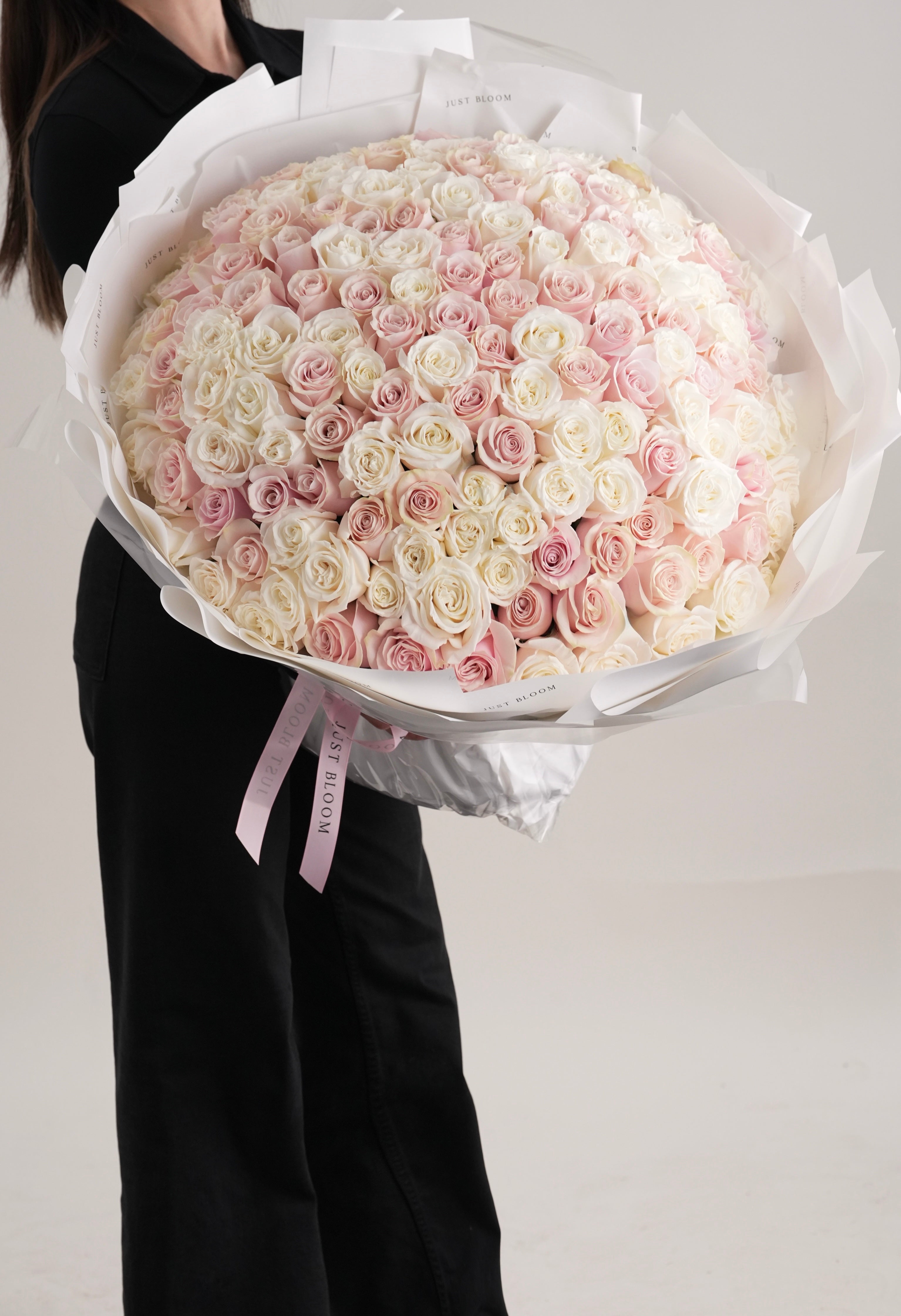 marina pink and white dome shaped ecuadorian rose bouquet luxury celebration flowers just bloom hong kong