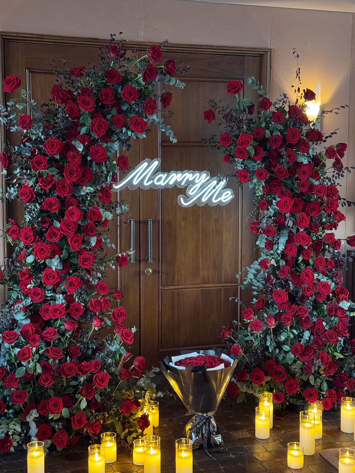 Pledge of Love Floral Installation with Red Roses by Just Bloom Hong Kong