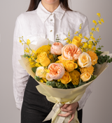 Stunning Yellow and Peach Bouquet - Premium Ecuadorian Roses
